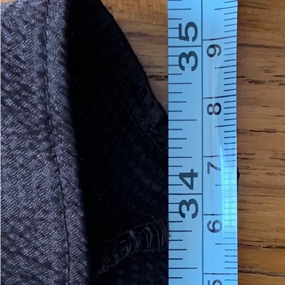 lululemon light jacket. Grey. Size 4. Measurements in photos. - Picture 8 of 8